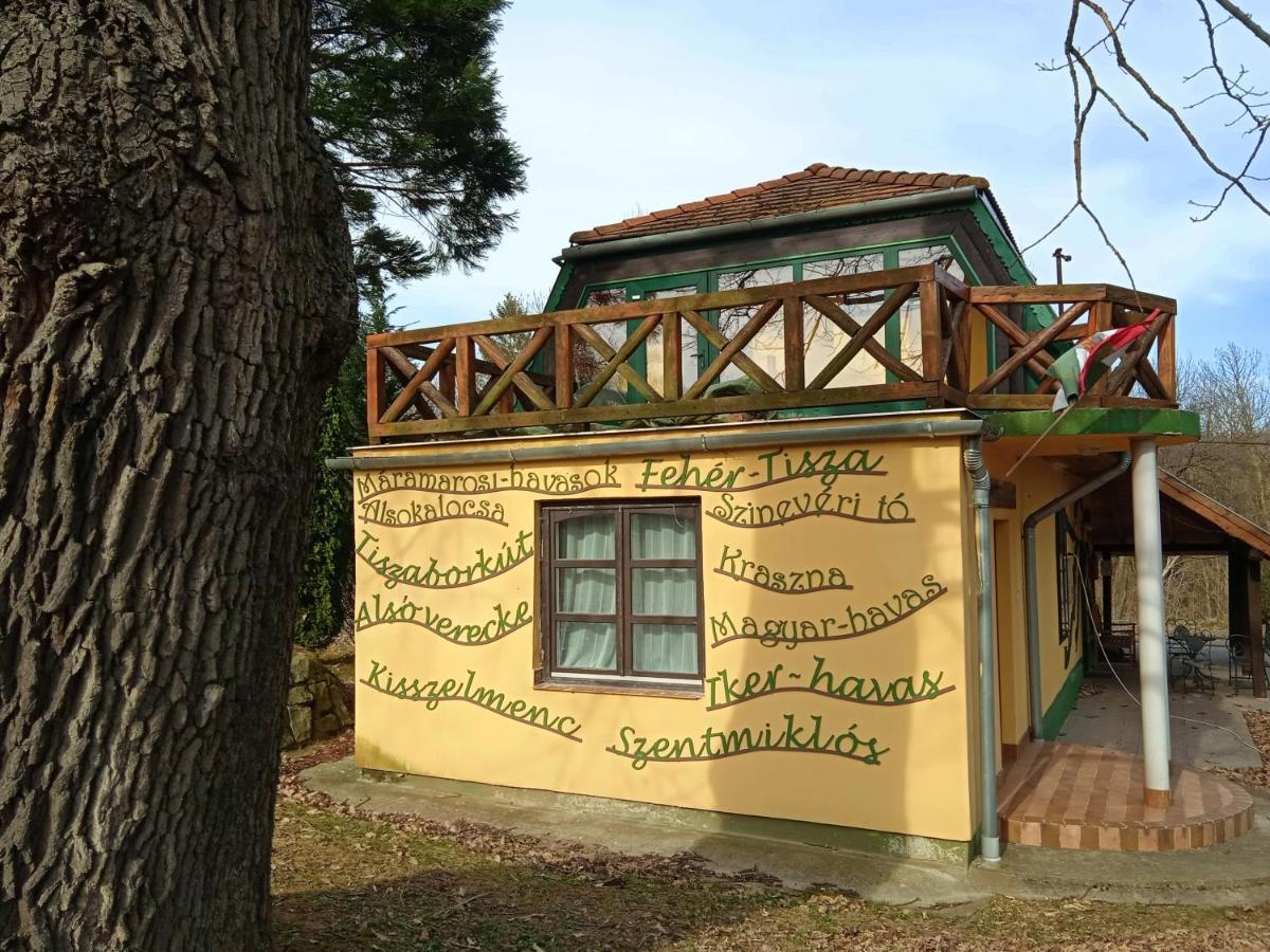 Nagy-Magyarország Park Isztimér Exterior foto